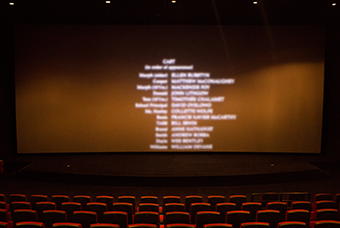 U钱包国际(中国)国际党委组织召开《长津湖》观影活动